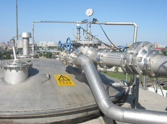 С����ˮ���������豸��װ